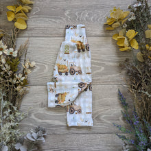 Load image into Gallery viewer, Cycling Winnie shorts - Sunshine and Raebows