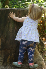 Load image into Gallery viewer, Fruitilicious Winnie Leggings