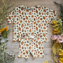 Load image into Gallery viewer, Autumn Oversized Ozzie tee - Sunshine and Raebows