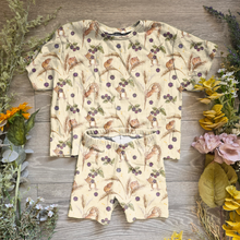 Load image into Gallery viewer, Autumn harvest Oversized Ozzie tee - Sunshine and Raebows