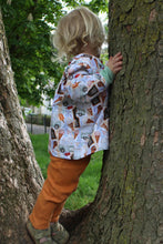 Load image into Gallery viewer, Oversized Ozzie tee - Sunshine and Raebows