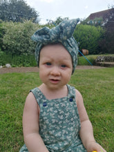 Load image into Gallery viewer, Bow turbans - Sunshine and Raebows

