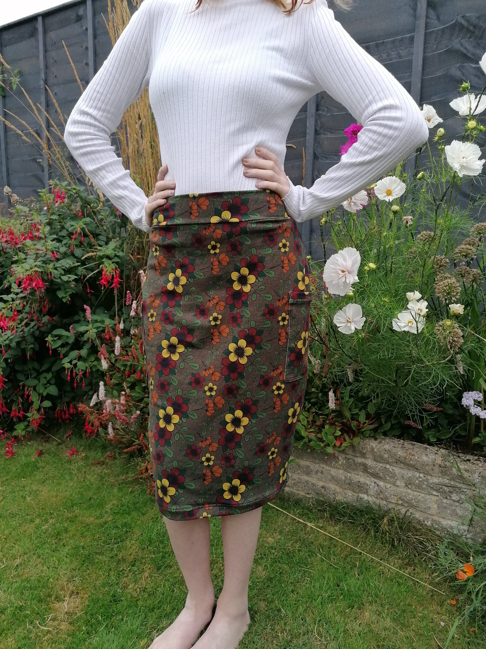 Adult pencil skirt - pre-order - Sunshine and Raebows