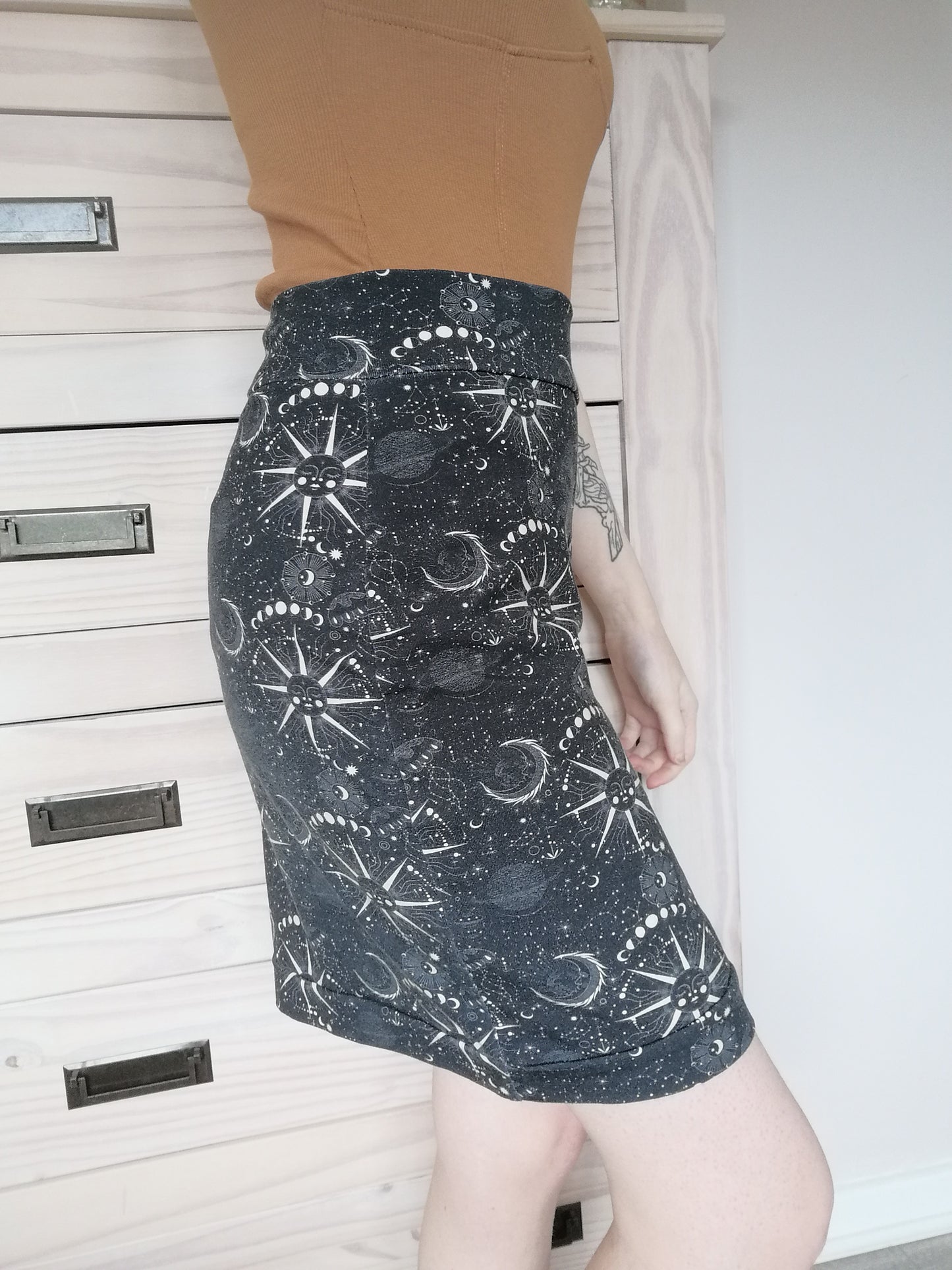 Adult pencil skirt - pre-order - Sunshine and Raebows