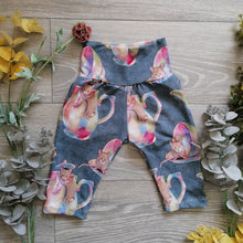 Load image into Gallery viewer, Cycling Winnie shorts - Sunshine and Raebows
