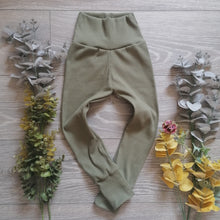 Load image into Gallery viewer, Ribbed tee and leggings - Sunshine and Raebows

