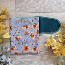 Load image into Gallery viewer, quick dry preflats custom - Sunshine and Raebows

