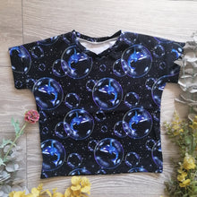 Load image into Gallery viewer, The boxy Tee - Sunshine and Raebows
