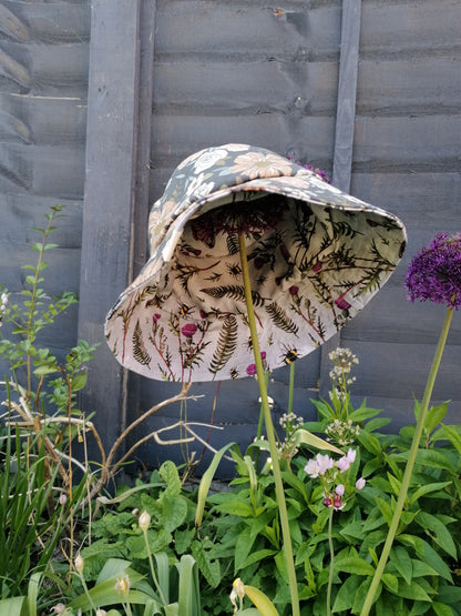 bucket hats - Sunshine and Raebows