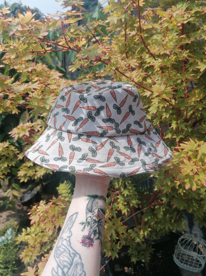 bucket hats - Sunshine and Raebows