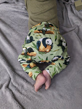 Load image into Gallery viewer, Willow pants/shorts - Sunshine and Raebows
