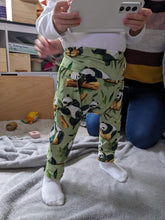 Load image into Gallery viewer, Willow pants/shorts - Sunshine and Raebows

