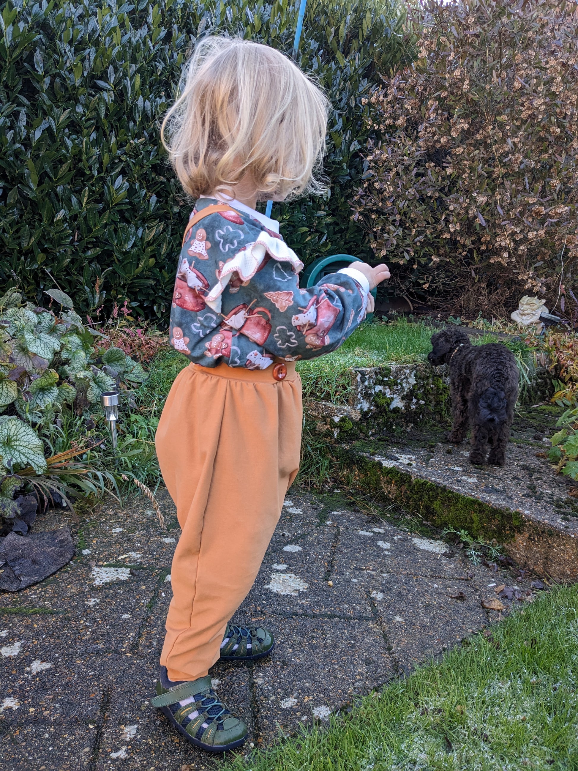 Flutter jumper/top - Sunshine and Raebows