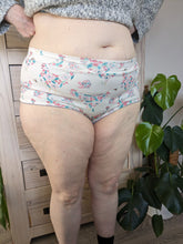 Load image into Gallery viewer, Adult knickers - Sunshine and Raebows
