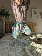 Load image into Gallery viewer, Paper bag trousers - Sunshine and Raebows
