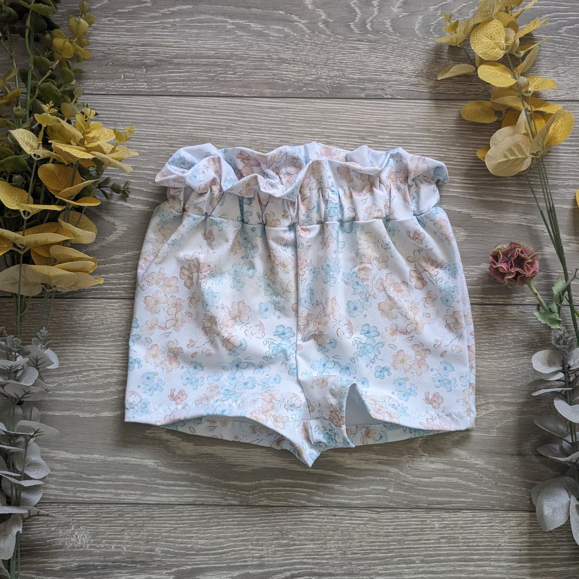 The paper bag shorts and skirt - Sunshine and Raebows