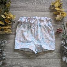 Load image into Gallery viewer, The paper bag shorts and skirt - Sunshine and Raebows
