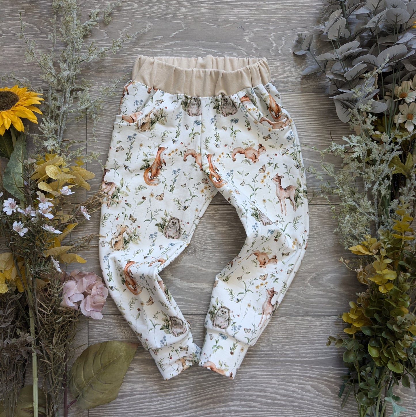 The olive joggers - Sunshine and Raebows