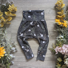 Load image into Gallery viewer, Ready to buy - 0m plus - Sunshine and Raebows
