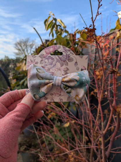 Hair bows on crocodile clips - Sunshine and Raebows