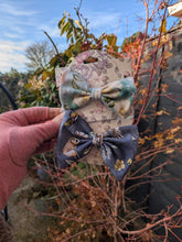 Load image into Gallery viewer, Hair bows on crocodile clips - Sunshine and Raebows
