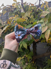 Load image into Gallery viewer, Hair bows on crocodile clips - Sunshine and Raebows
