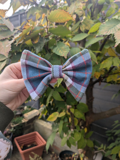 Hair bows on crocodile clips - Sunshine and Raebows