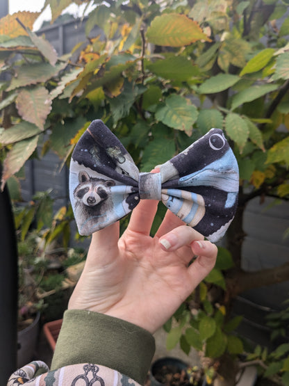 Hair bows on crocodile clips - Sunshine and Raebows