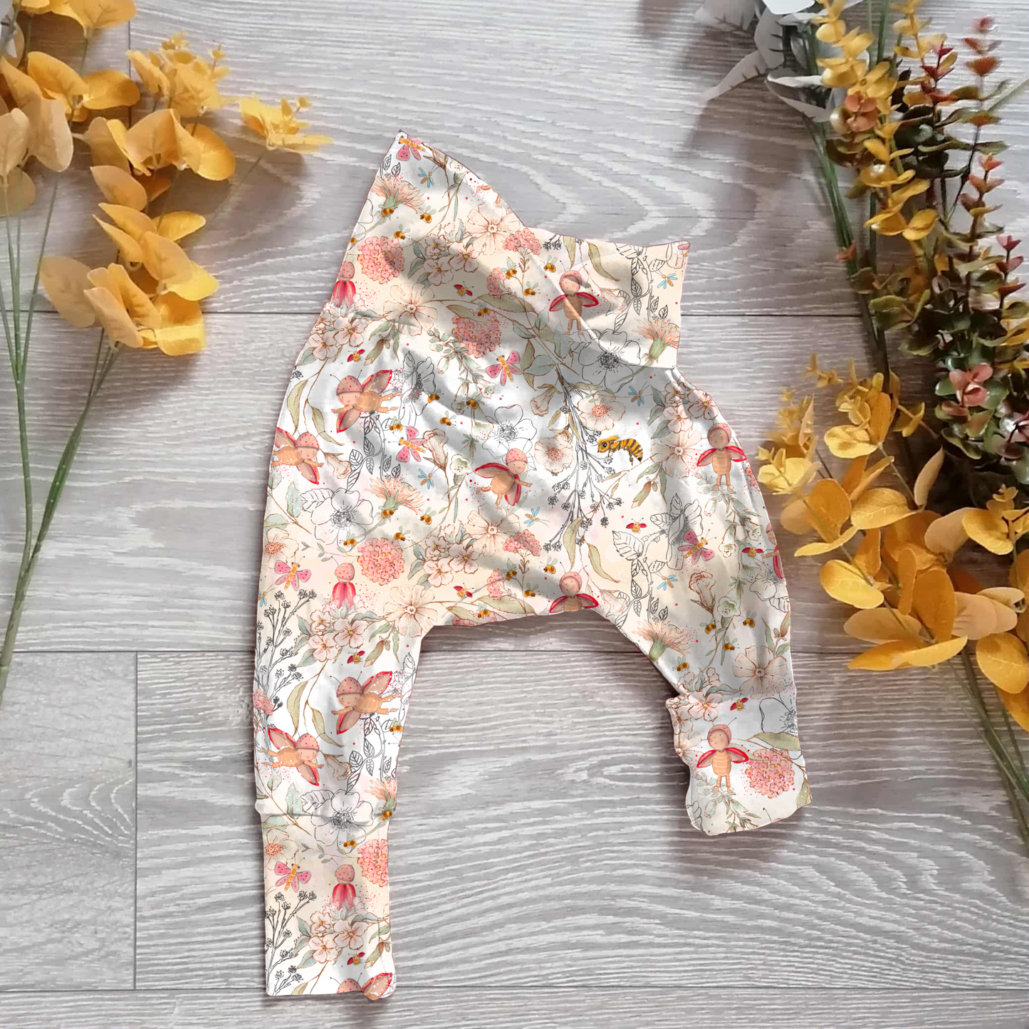 Ladybird meadow Willow pants/shorts (gusset and gussetless) - Sunshine and Raebows