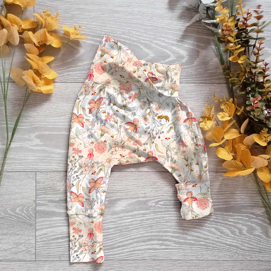 Ladybird meadow Willow pants/shorts (gusset and gussetless) - Sunshine and Raebows