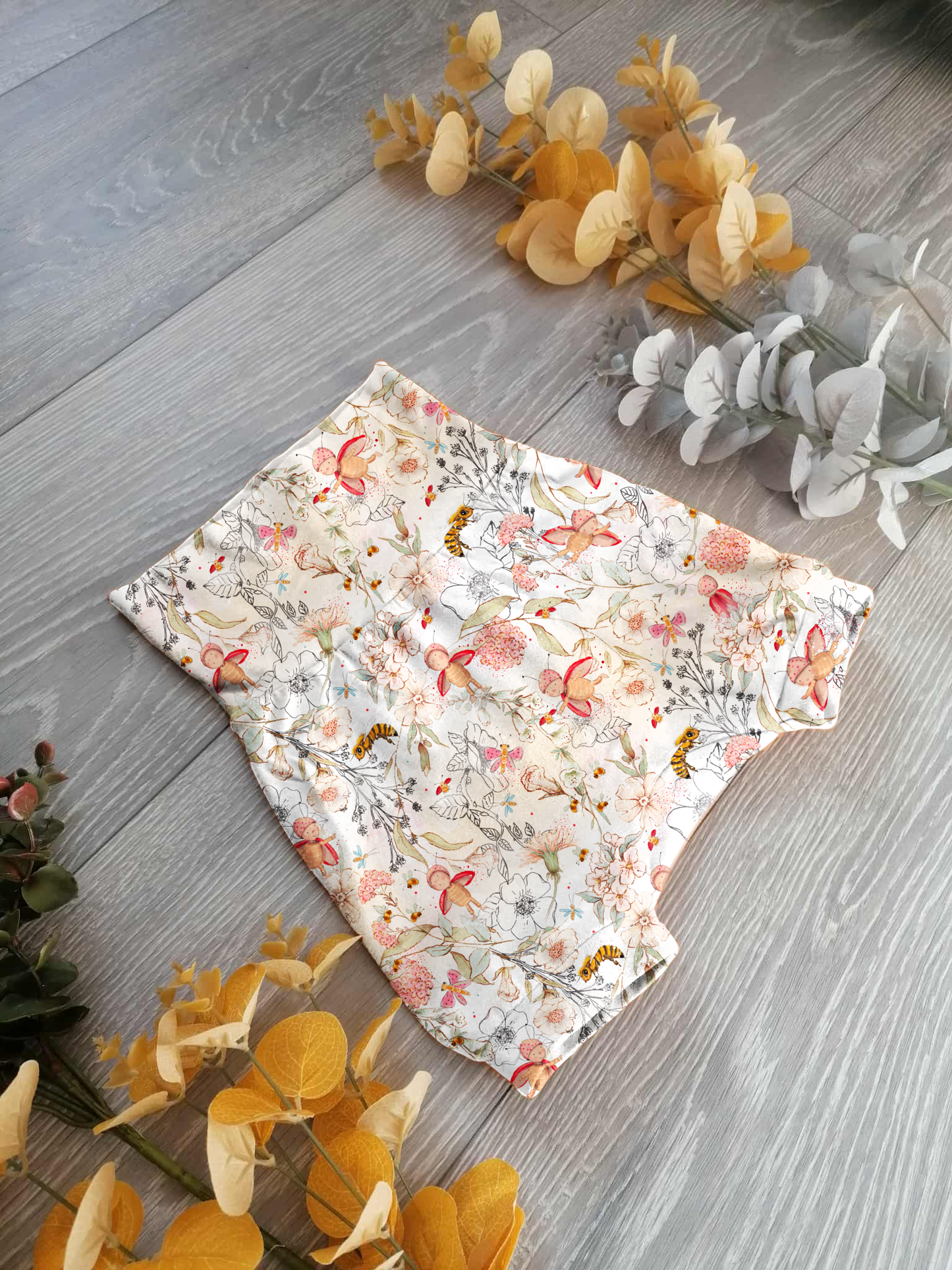 Ladybird meadow Willow pants/shorts (gusset and gussetless) - Sunshine and Raebows