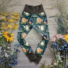 Load image into Gallery viewer, Autumn Winnie Leggings - Sunshine and Raebows
