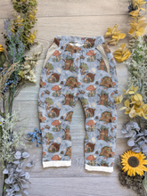 Load image into Gallery viewer, Autumn Vintage trousers with elastic in band - Sunshine and Raebows
