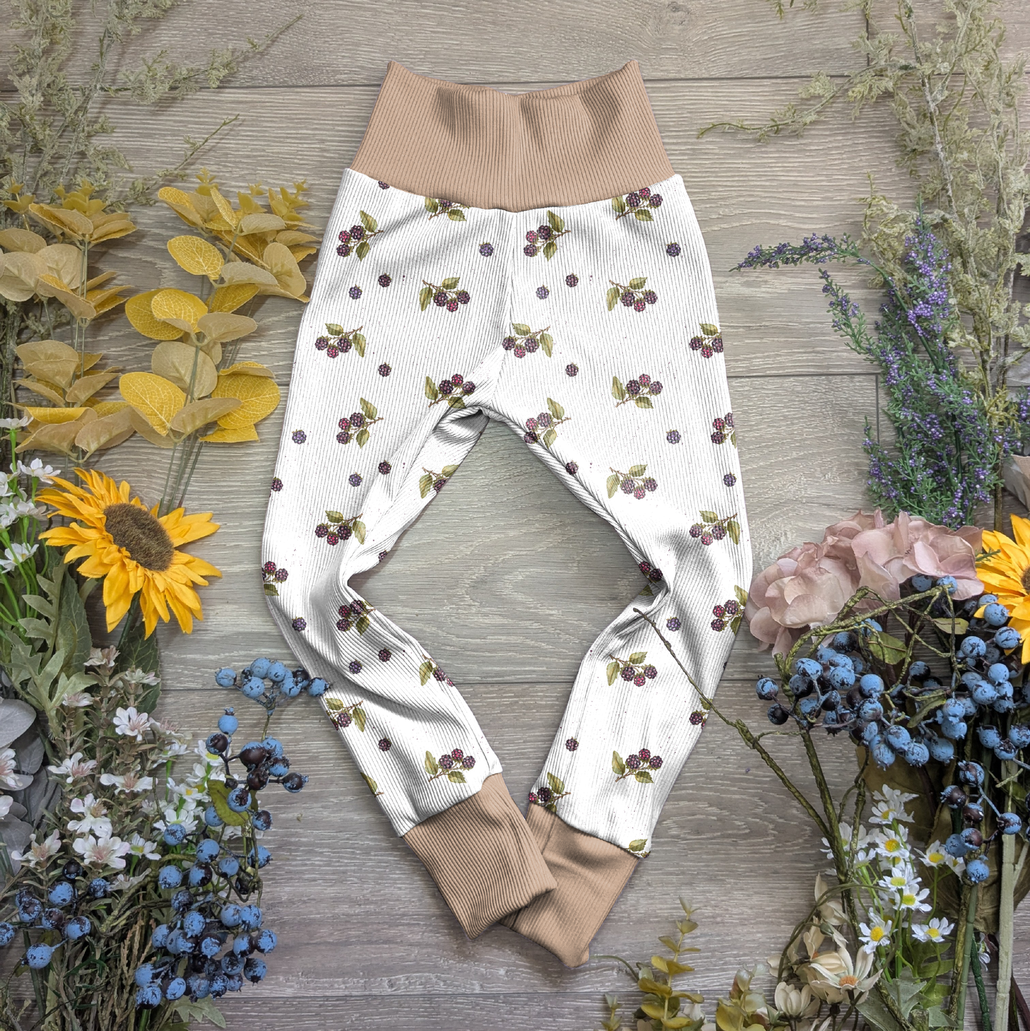 Blackberries Winnie Leggings - Sunshine and Raebows