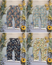 Load image into Gallery viewer, A little bit of everyday prints Vintage trousers with elastic in band

