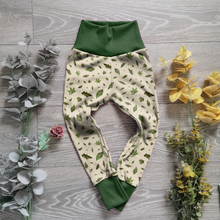 Load image into Gallery viewer, Leafy adventures Winnie Leggings - Sunshine and Raebows
