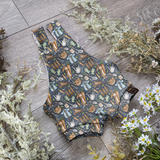 A rabbits adventure Edith Dungarees - short