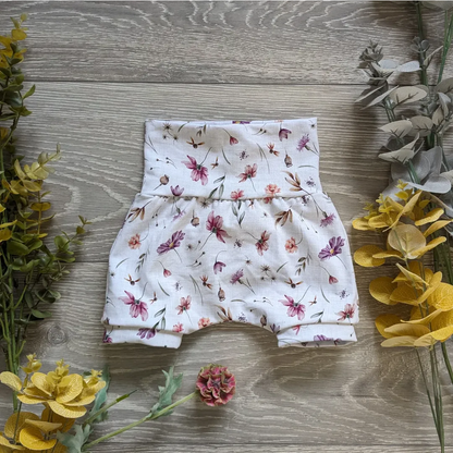 Premade - shorts all sizes - Sunshine and Raebows