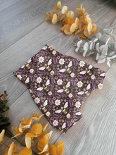 Load image into Gallery viewer, Buzzing around Willow pants/shorts (gusset and gussetless) - Sunshine and Raebows
