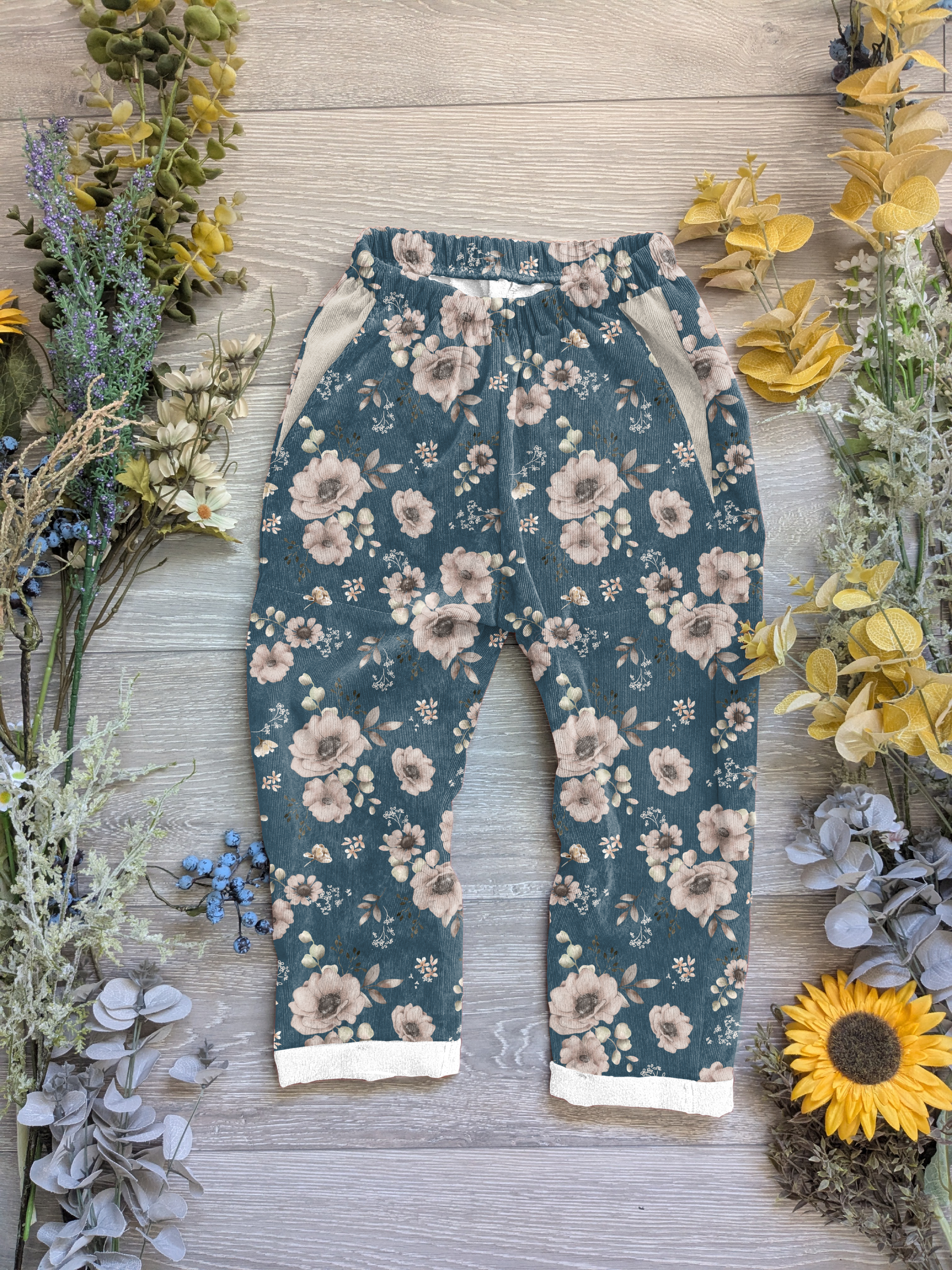 Blue bloom Vintage trousers with elastic in band - Sunshine and Raebows