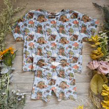 Load image into Gallery viewer, Autumn Oversized Ozzie tee - Sunshine and Raebows
