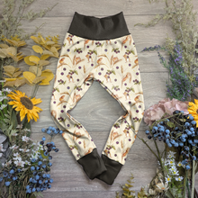 Load image into Gallery viewer, Autumn Winnie Leggings - Sunshine and Raebows
