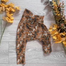 Load image into Gallery viewer, Spellcast Willow pants/shorts (gusset and gussetless) - Sunshine and Raebows
