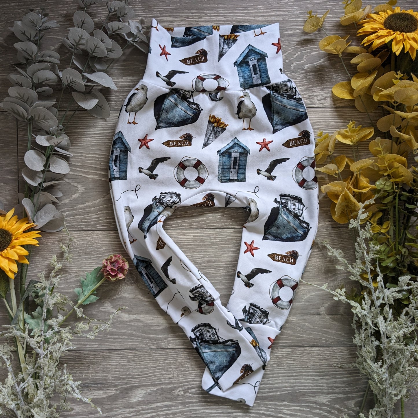 Gull and chips Willow pants/shorts (gusset and gussetless) - Sunshine and Raebows