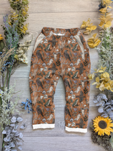 Load image into Gallery viewer, Spellcast Vintage trousers with elastic in band - Sunshine and Raebows

