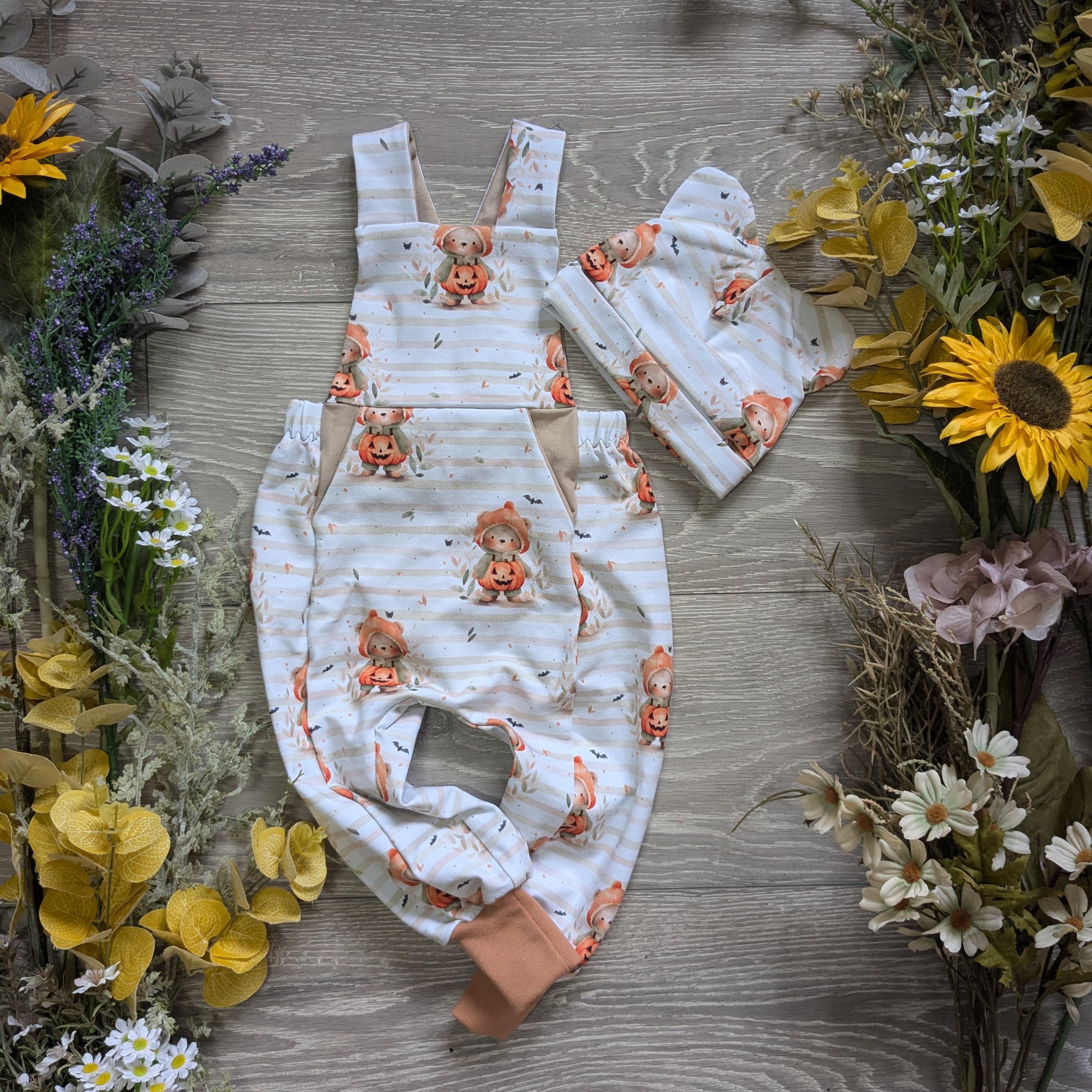 Muddy knees Treasure pocket romper (long and short) - Sunshine and Raebows