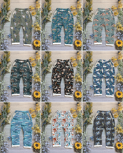 Load image into Gallery viewer, Under the sea prints Vintage trousers with elastic in band
