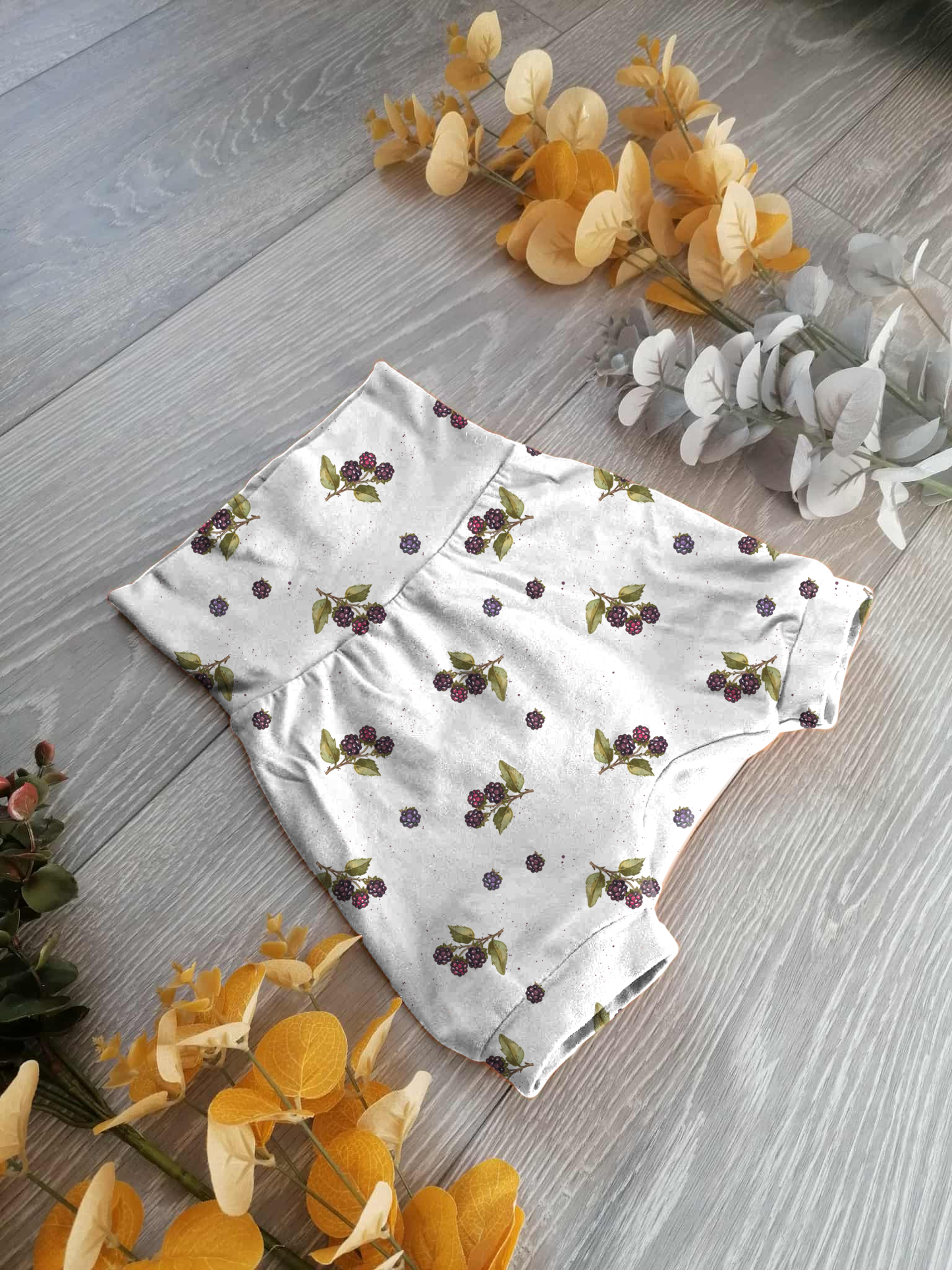 Blackberries Willow pants/shorts (gusset and gussetless) - Sunshine and Raebows