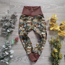 Load image into Gallery viewer, The world of Imagination Winnie Leggings - Sunshine and Raebows
