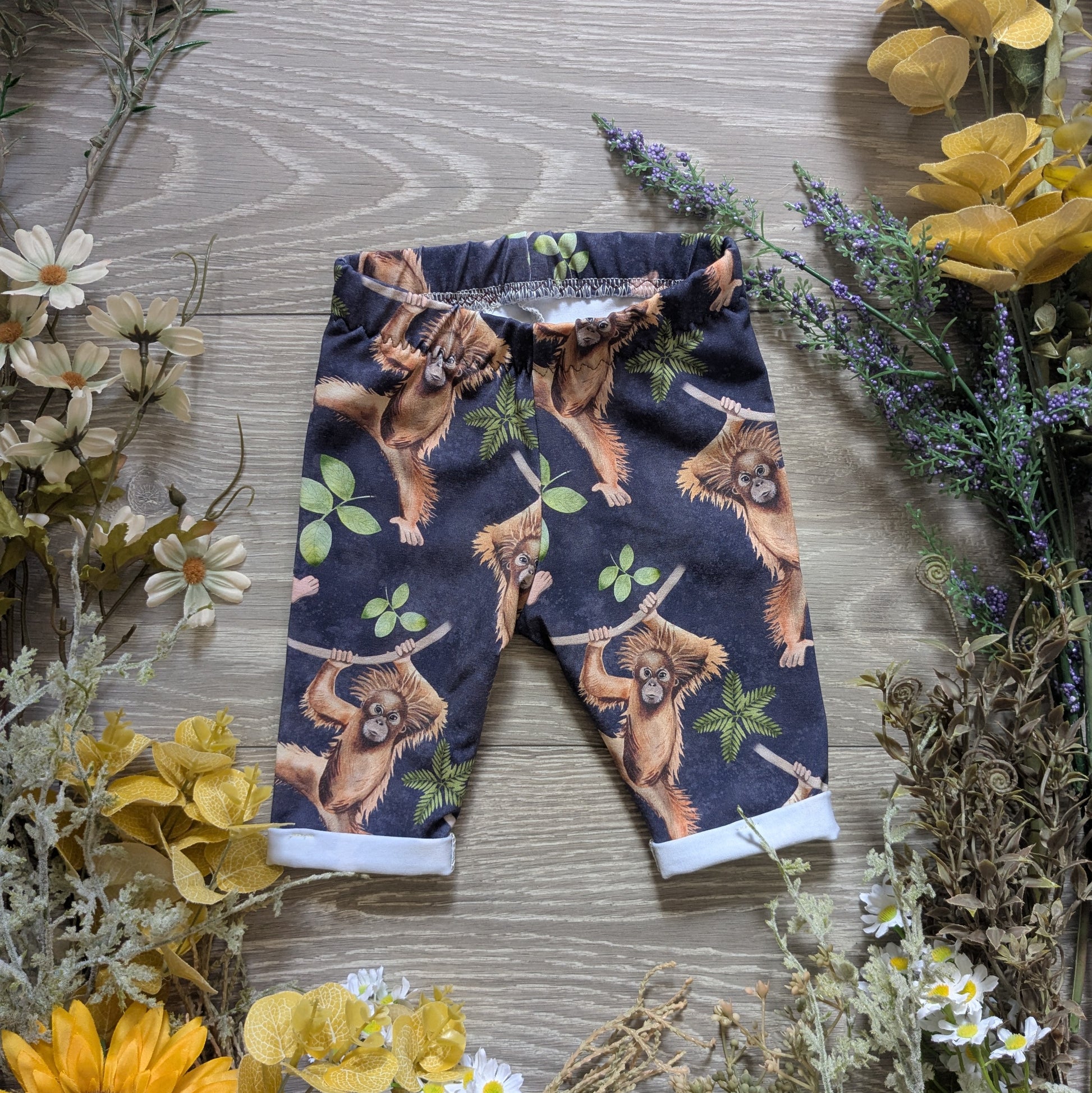 Premade - shorts all sizes - Sunshine and Raebows